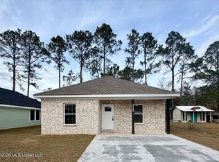 1524 Wynedote Dr, Gautier, MS 39553