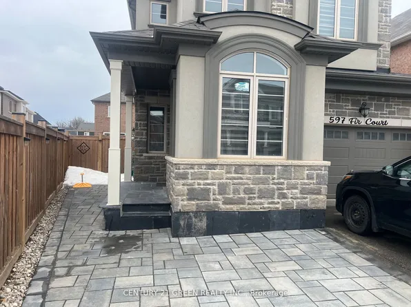 597 Fir Ct #Basement, Milton, ON L9E 1M5