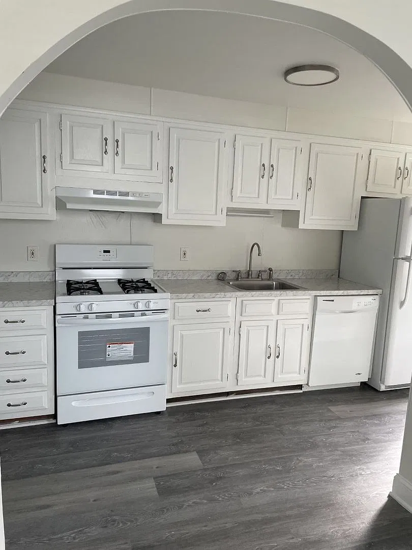 1400 Darby Road — Photo 4