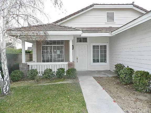 2nd image of 23912 Gilford Pl
