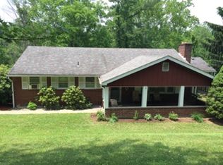 507 Sandy Hill Rd, Irwin, PA 15642