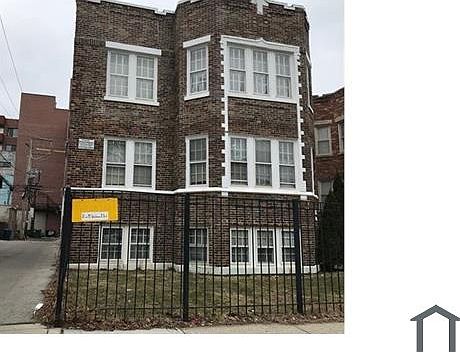 1st image of 6414 N Maplewood Ave #1E