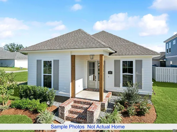 4063 Memorial Sq, Zachary, LA 70791