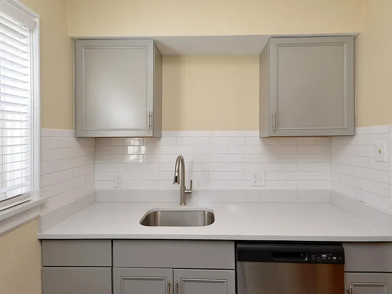 4968A Oleatha Ave — Photo 16