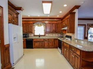 100 Christopher Newport Dr, Hopewell, VA 23860