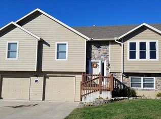 1116 W 13th Ln, Eudora, KS 66025