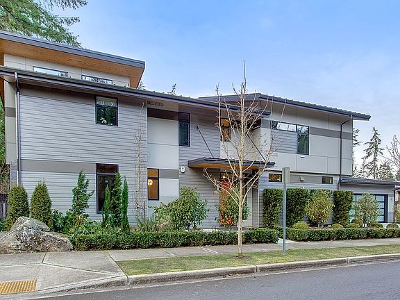 2nd image of 3121 220th Ave SE