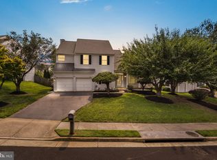 8163 Grand Ct, Manassas, VA 20111