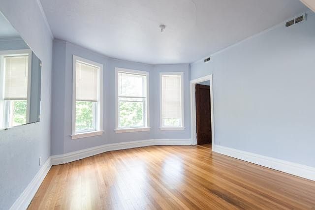 1st image of 3943 N Lawndale Ave #2