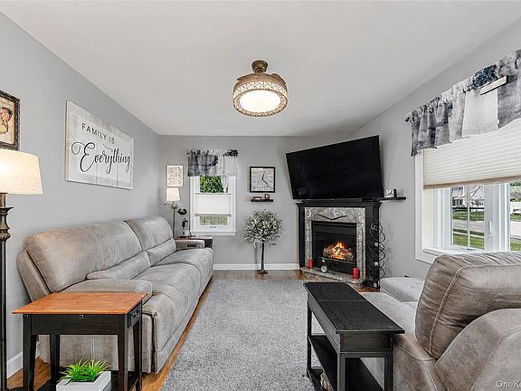 5th image of 7 Farmedge Road