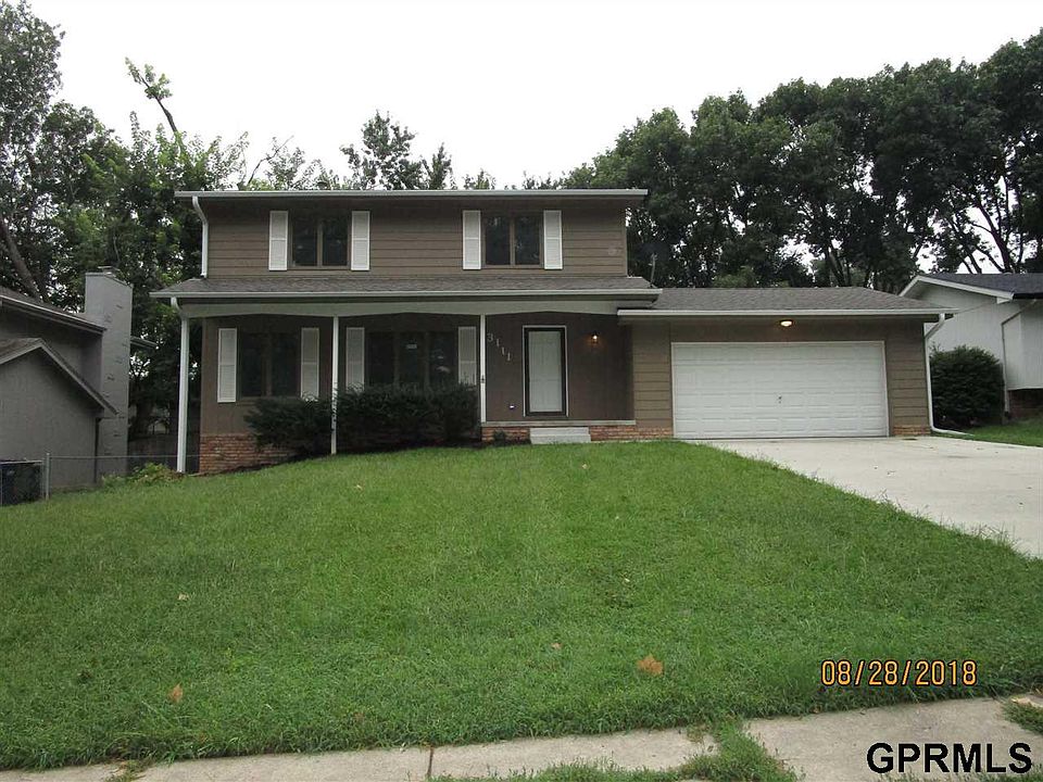 1st image of 3111 Leawood Dr