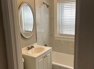 127 E 46th St, Kansas City, MO 64112