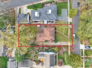379 Ridgewood Ave, Charlotte, NC 28209