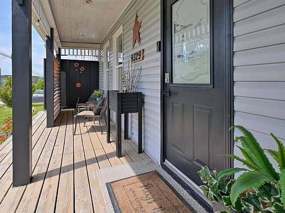 2nd image of 9329 Pepperell St