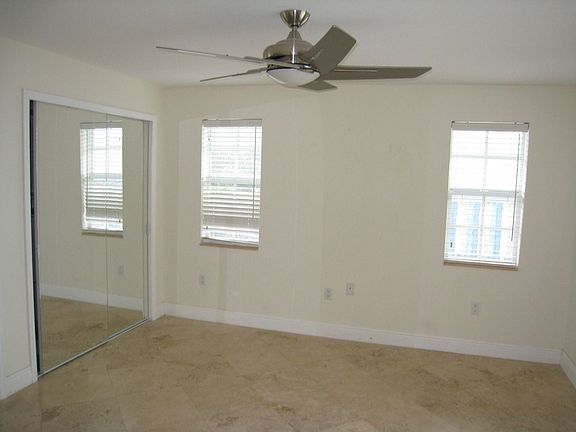 5th image of 2752 W Trade Ave #C