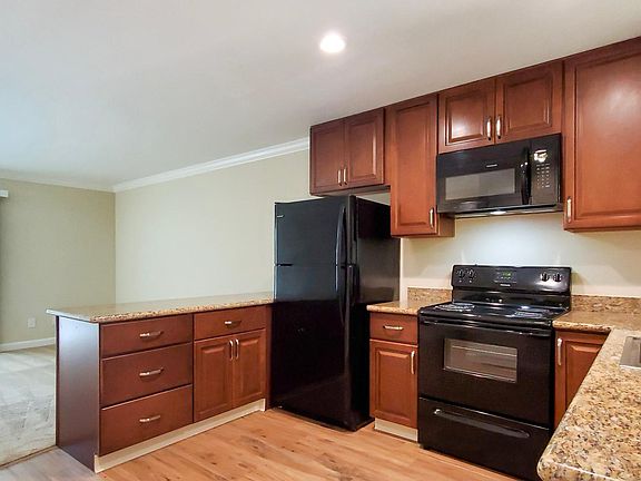 4th image of 16914 Sonoma Hwy APT 9