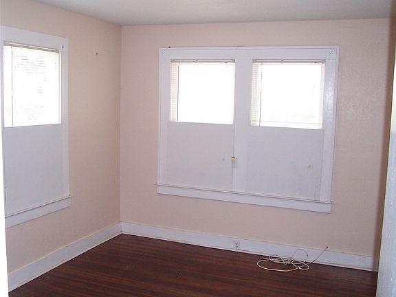 2nd image of 5630 Alta St