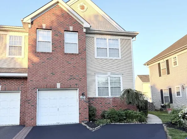 313 Fountayne Ln, Lawrence Township, NJ 08648