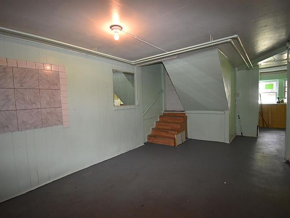 4th image of 1802 S 50th Ct