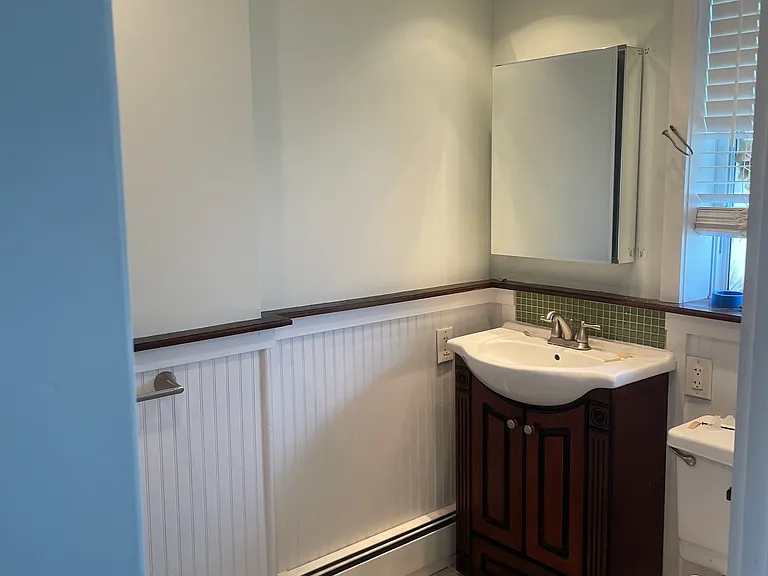 168 Mount Hope Ave #2 — Photo 23