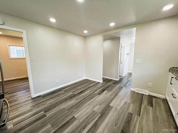 5th image of 300 Norway St