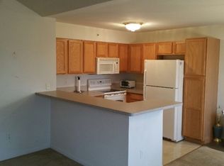 29501 Nottingham Ct, Livonia, MI 48152