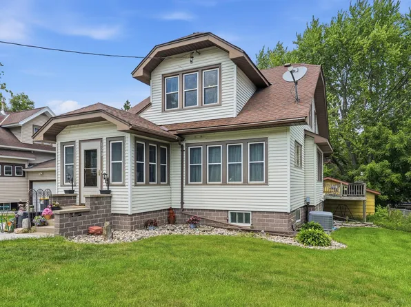 120 Park Pl W, Nya, MN 55368