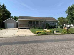 302 E Drumbed Rd, Villas, NJ 08251