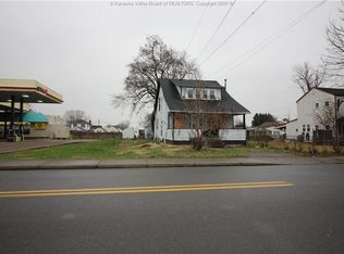 413 1/2 16th St, Dunbar, WV 25064