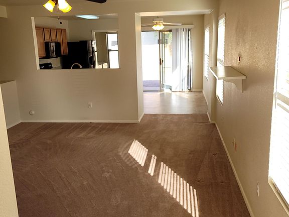 3rd image of 2264 E Gleneagle Dr