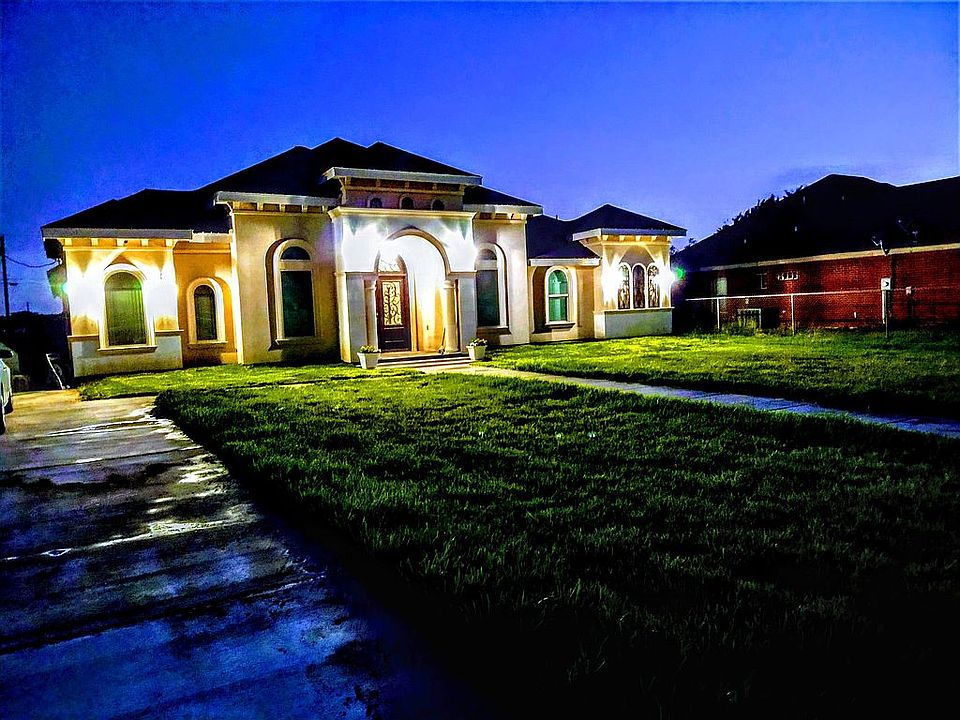 1st image of 2408 Peacock Dr