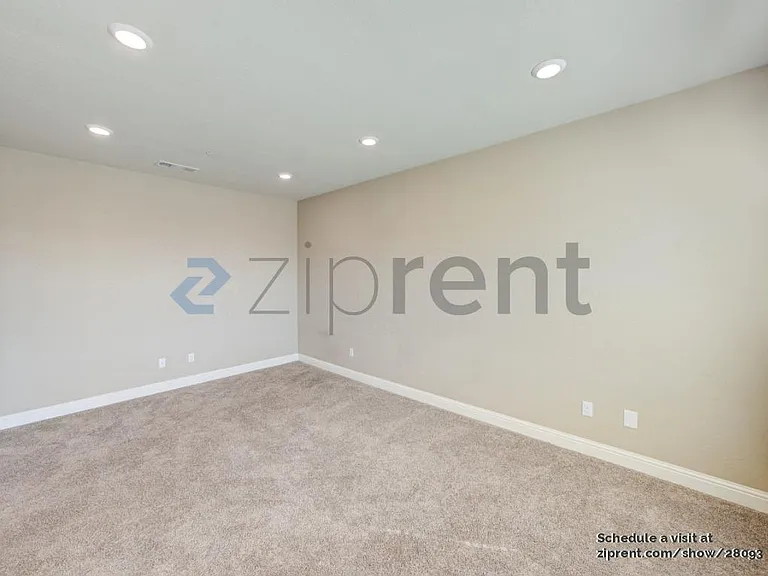 4780 Barclay Way — Photo 12
