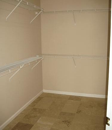 4th image of 931 Santa Anita Dr