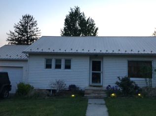 279 Clay St, Alderson, WV 24910