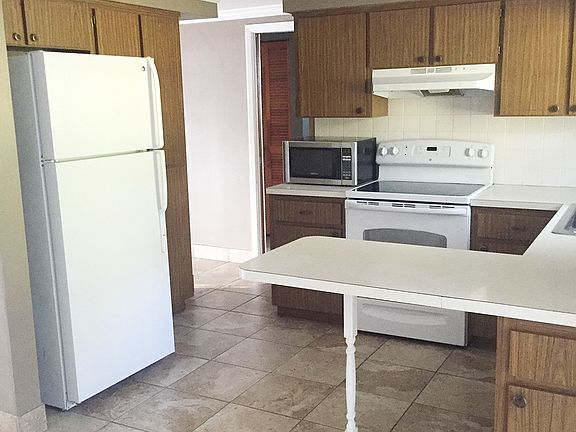 4th image of 2602 Flintwood Dr