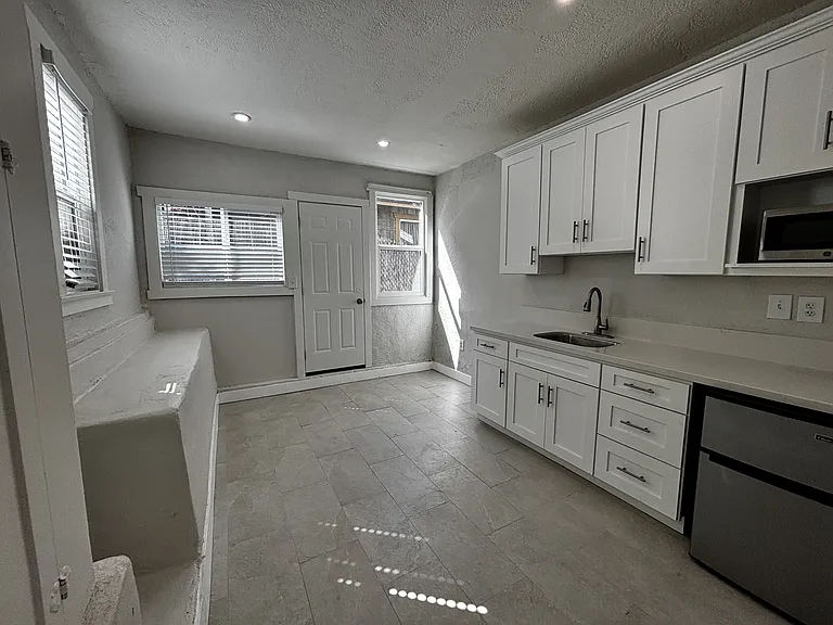 655 Solano Ave — Photo 4