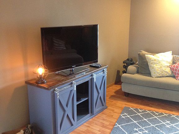 upstairs family room pic 1