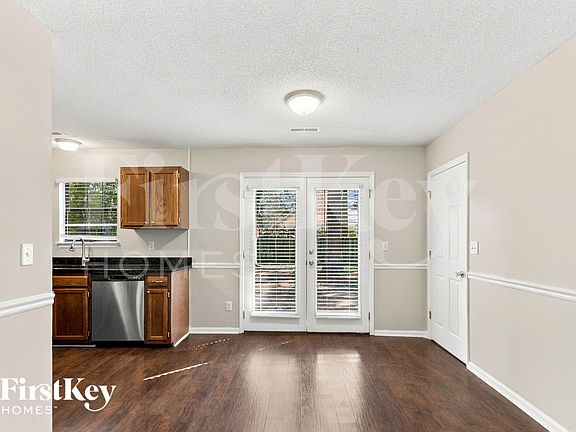 4th image of 103 Aldrich Pl