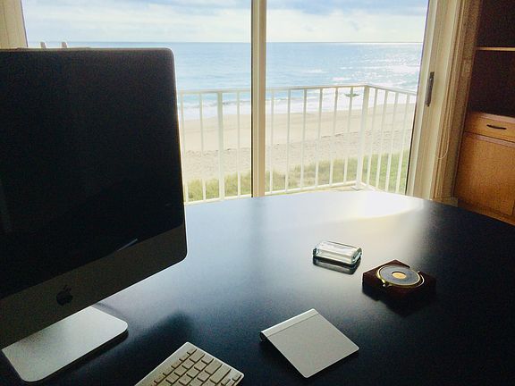 4th image of 980 Ocean Dr