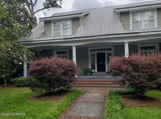 1725 Country Club Rd, Wilmington, NC 28403