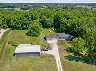 3076 59th Street Trl, Vinton, IA