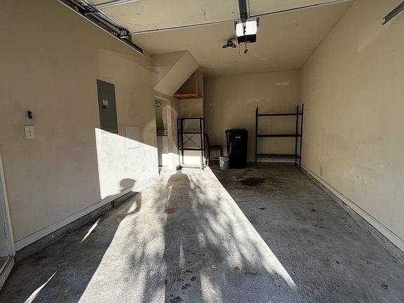 2nd image of 3298 Mill Springs Cir