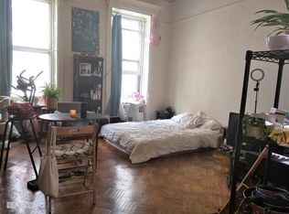 132 W 73rd St APT 3F, New York, NY 10023