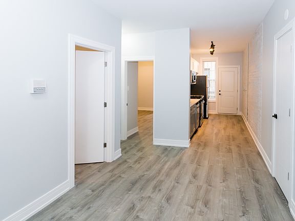 4th image of 6948 N Wolcott Ave #3