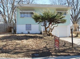 1405 N Cherokee St, Independence, MO 64058