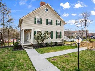 74 Morgan Ave, Johnston, RI 02919