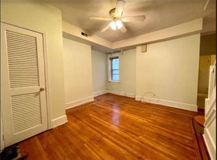 330 S Hicks St, Philadelphia, PA 19102
