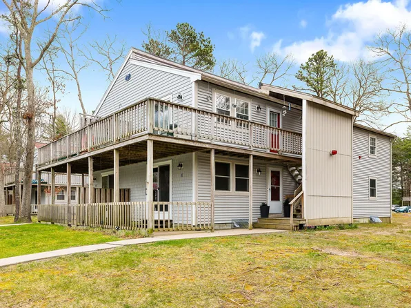 70 Cape Drive #7B, Mashpee, MA 02649