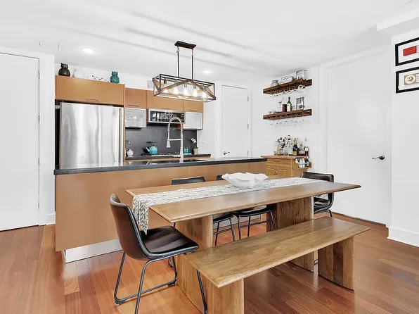 84 Front St APT 8E, Brooklyn, NY 11201