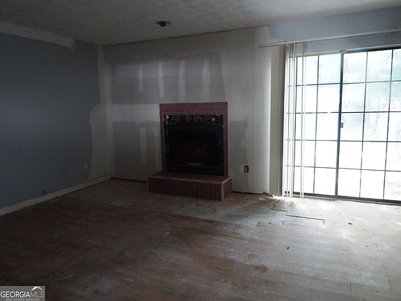 4th image of 791 Heritage Oaks Dr